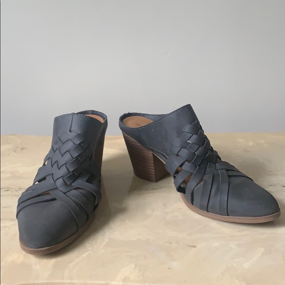 Universal thread mules